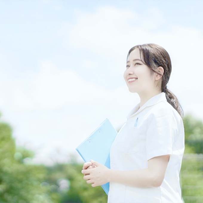 看護師資格を持つスタッフによるフットケア